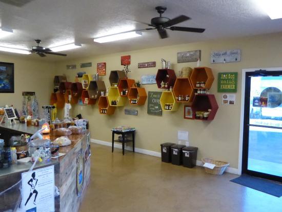 Muddy Bees Bakery